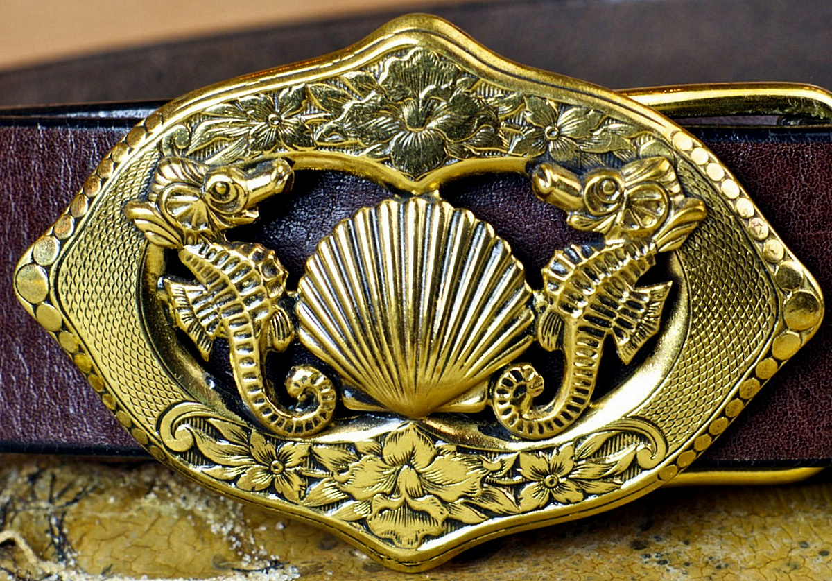 Seahorse Shell Buckle in Solid Brass