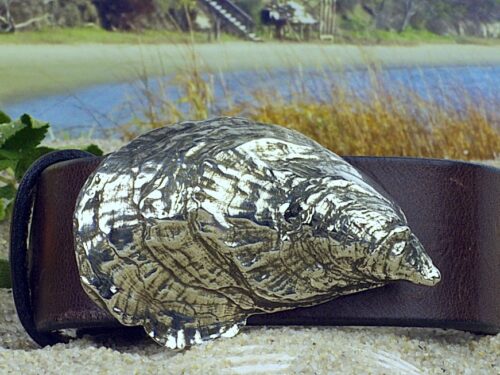 Duxbury Oyster Shell Buckle in White Bronze Silver