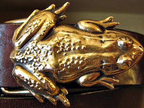 Frog Belt Buckle in Solid Brass