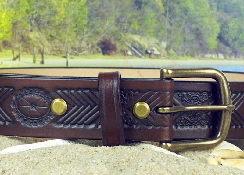 Chevron Leather Belt in Brown Antique