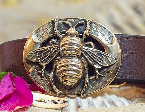 Large Honey Bee Buckle in Solid Brass