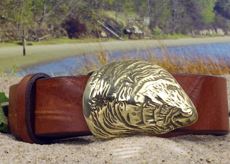 Wellfleet Oyster Shell Leather Belt in Solid Brass