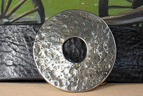 Hammered Wheel Leather Fashion Buckle in White Bronze Silver