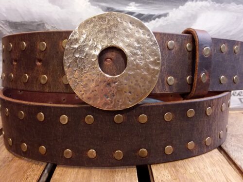 Hammered Wheel Leather Rivet Belt in Brown Distressed with Red Bronze Buckle