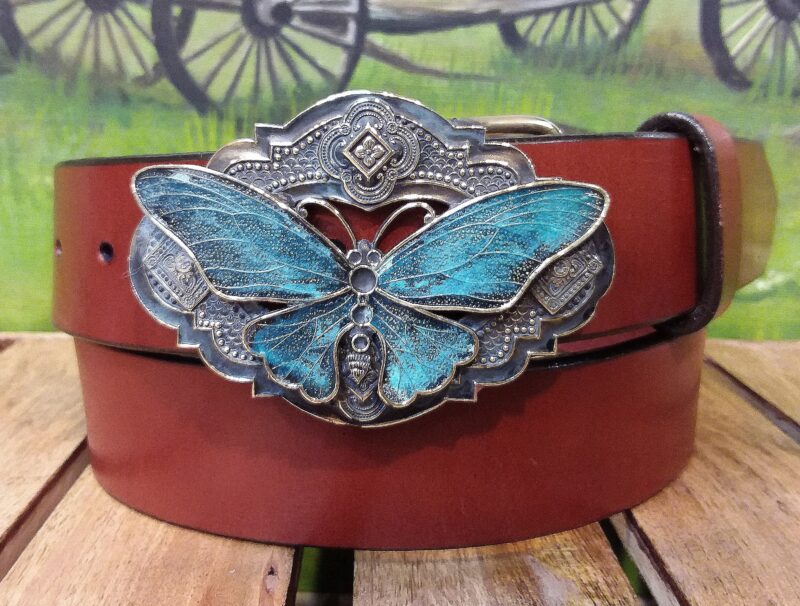 Butterfly Leather Belt on Chestnut Harness