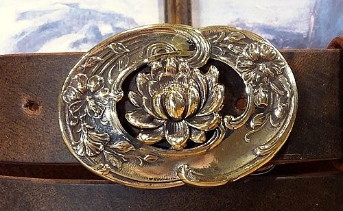 Artisan Handcrafted Lotus Flower Belt Buckle in Solid Brass Artisan Handcrafted Lotus Flower Belt Buckle in Solid Brass