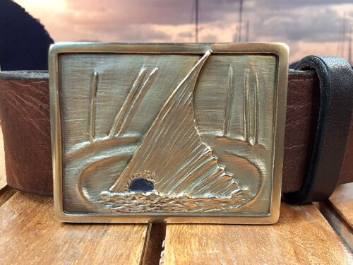 Redfish Tailing Buckle in Bronze